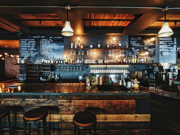 Les Meilleurs Bars à Tarbes : Où Trouver l'Ambiance Parfaite pour Votre Soirée