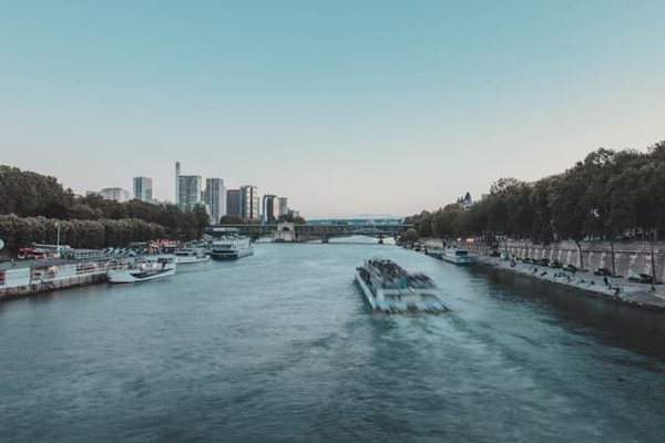 Profitez d'un dîner croisière inoubliable sur la Seine à Paris